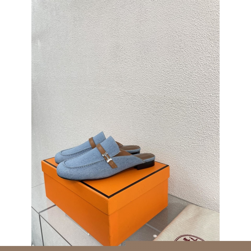 H**mes slippers